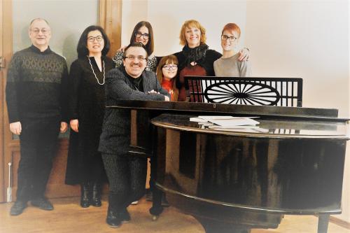 Presentatore Pianista e Allievi